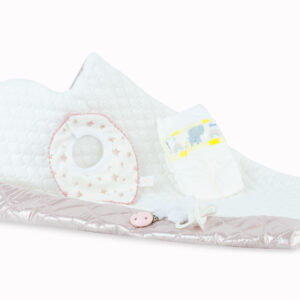 ACCESORIO MUÑECAS CAMBIADOR + PAÑAL + BABERO + CHUPETE + CHUPETERO